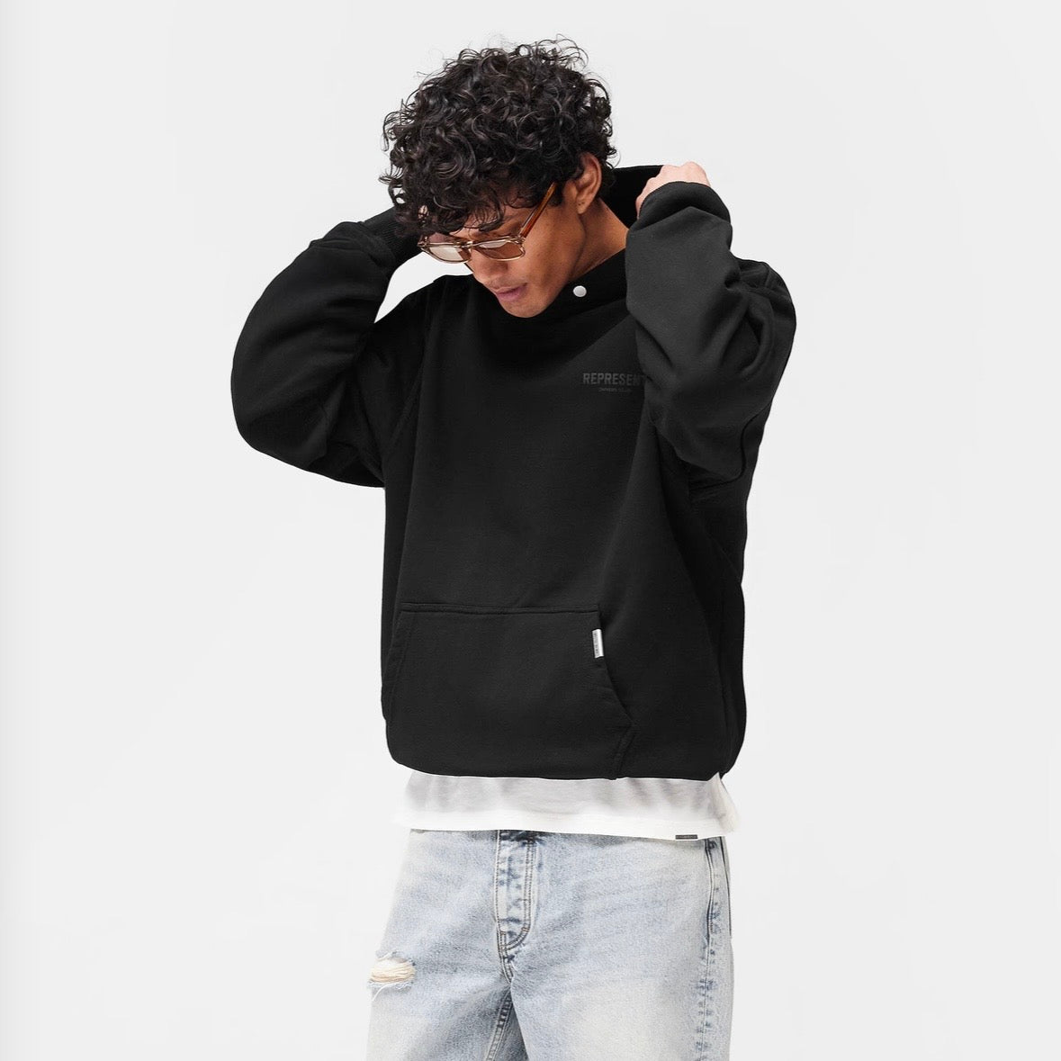 Represent Owners' Club Hoodie – Matte Black